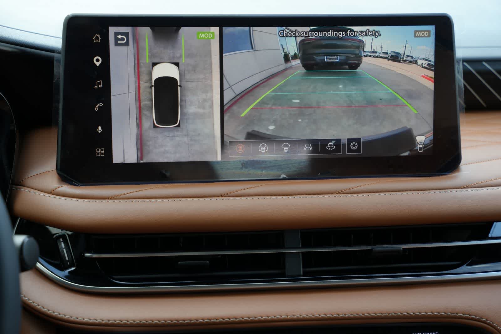 Thumbnail: 2027 INFINITI QX60 - 13