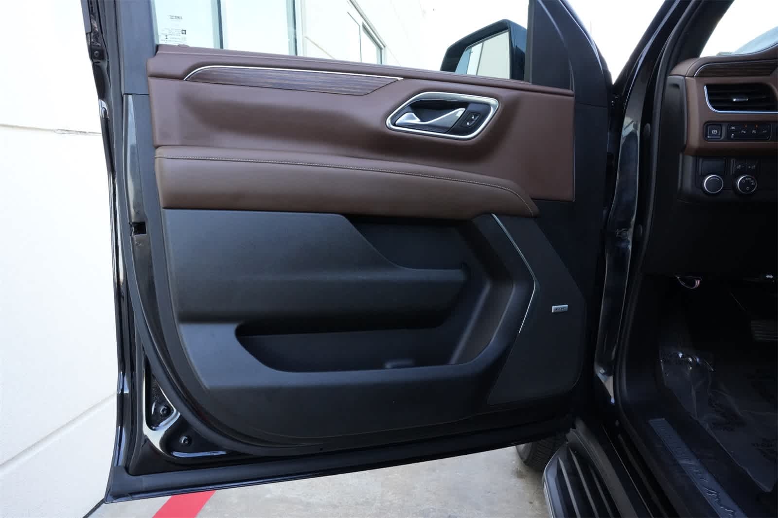 Thumbnail: 2021 Chevrolet Tahoe - 19