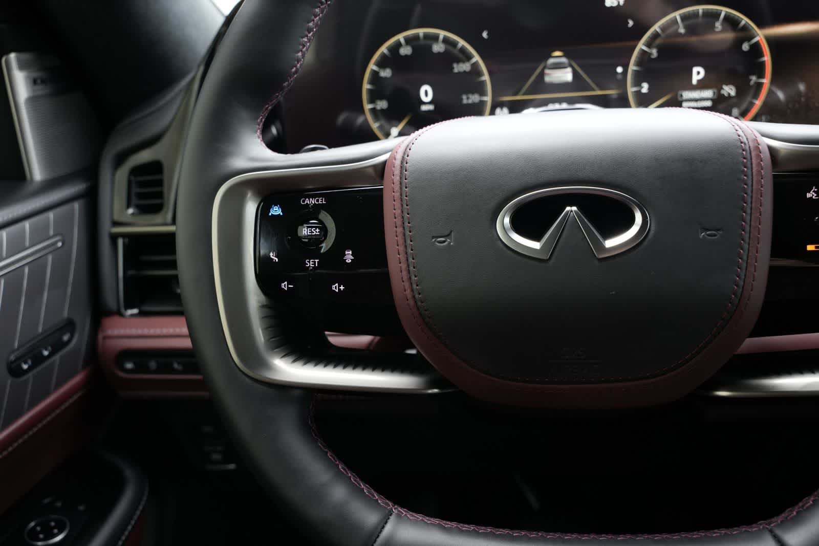 Thumbnail: 2026 INFINITI QX80 - 10