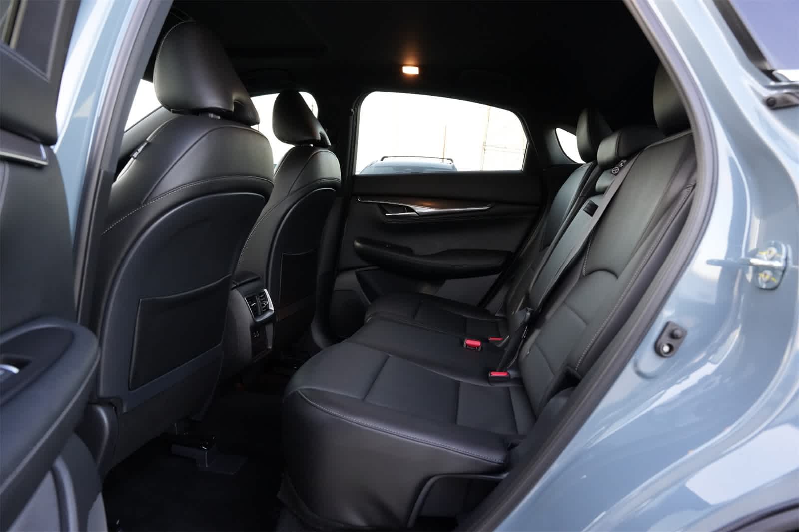 Thumbnail: 2025 INFINITI QX55 - 19