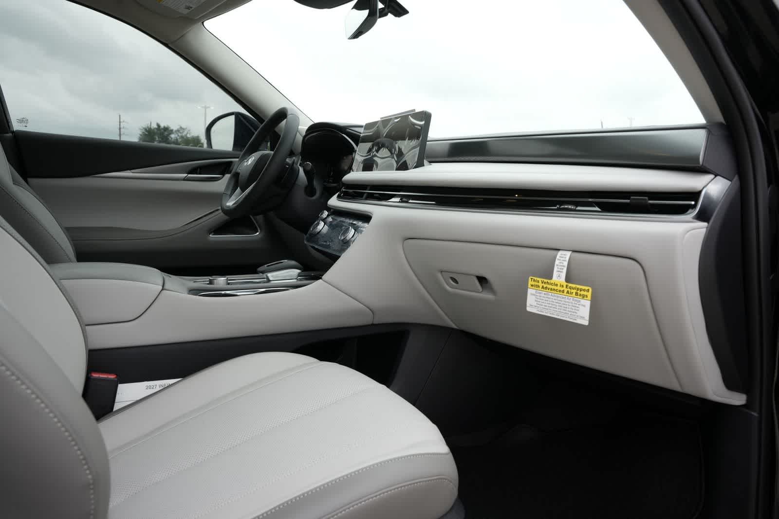 Thumbnail: 2027 INFINITI QX60 - 22