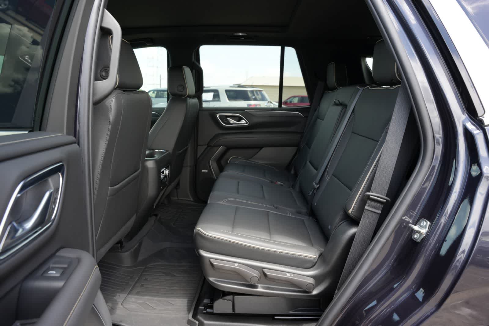Thumbnail: 2023 GMC Yukon - 18