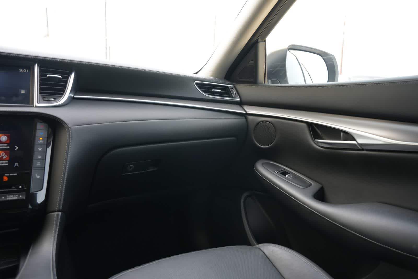 Thumbnail: 2022 INFINITI QX50 - 8