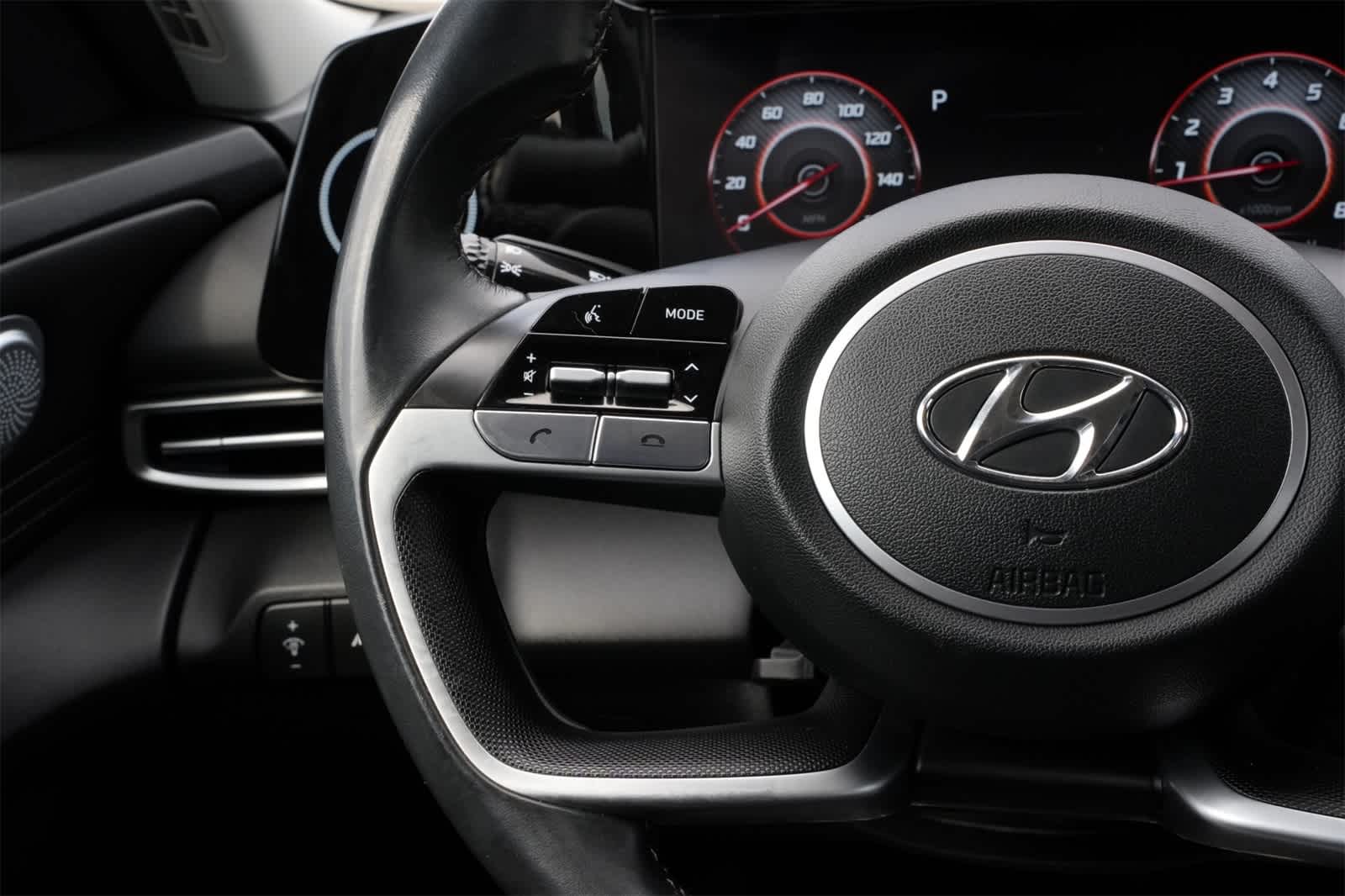 Thumbnail: 2023 Hyundai Elantra - 10