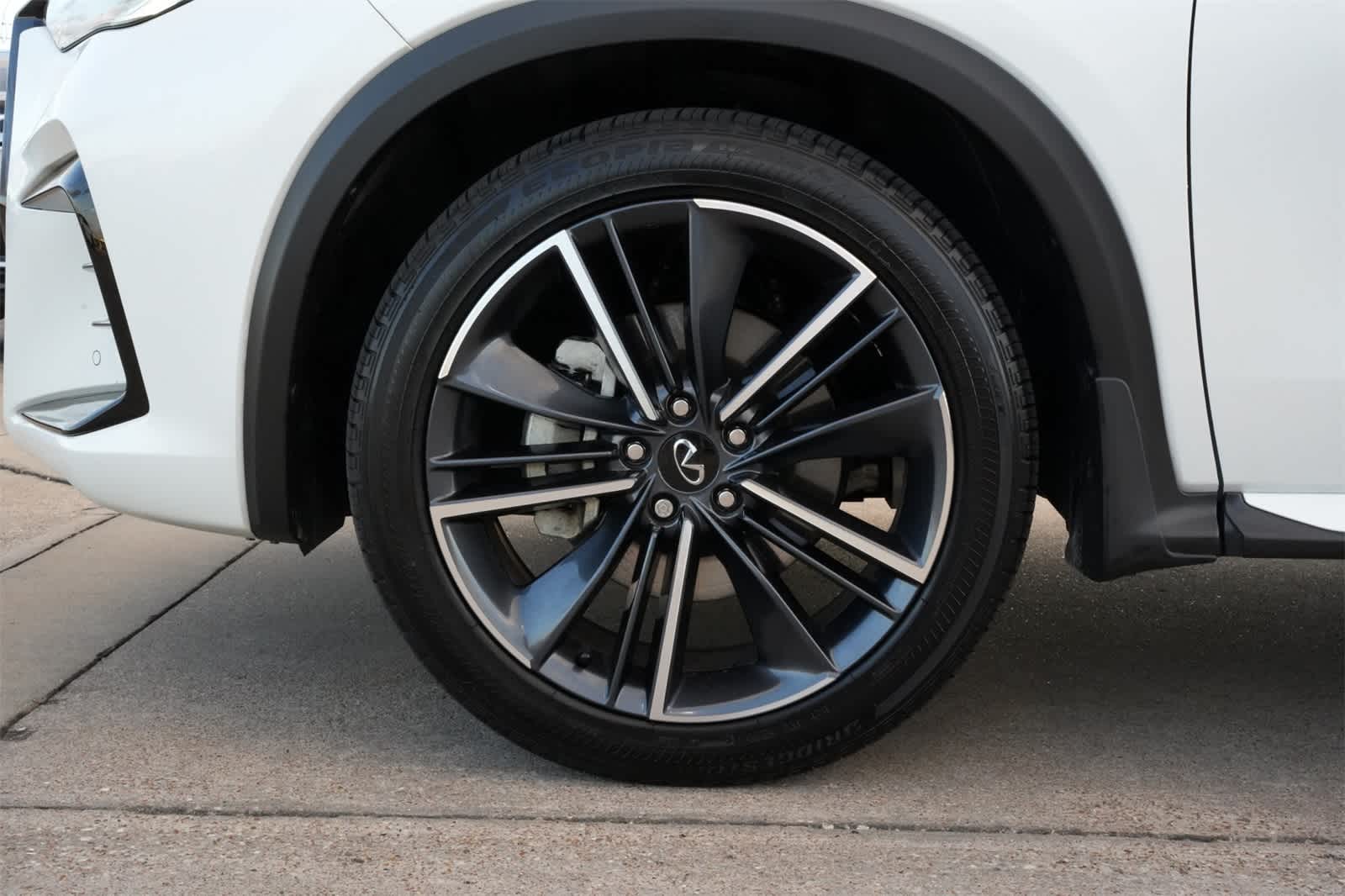 Thumbnail: 2025 INFINITI QX50 - 26