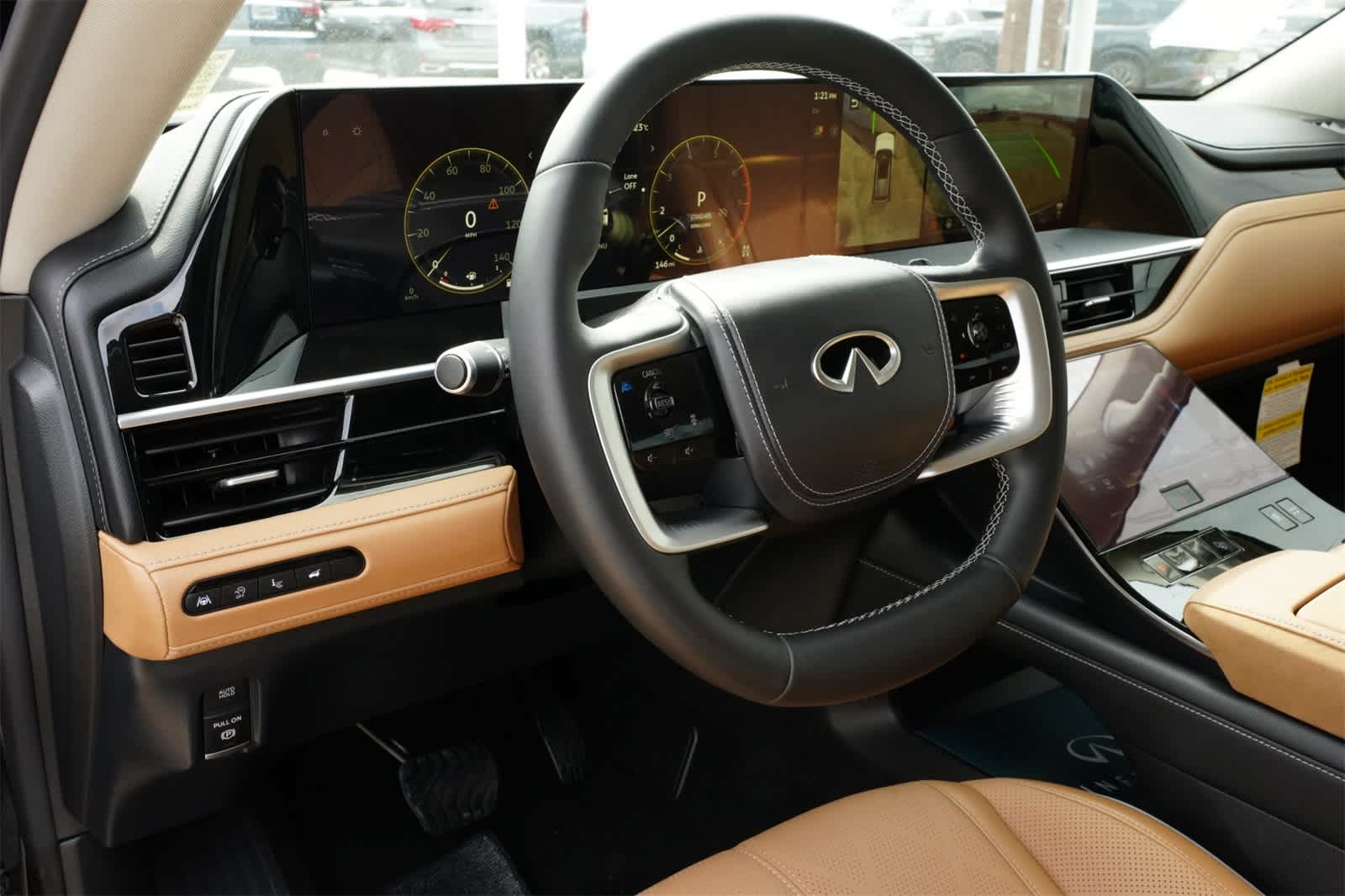 Thumbnail: 2025 INFINITI QX80 - 16