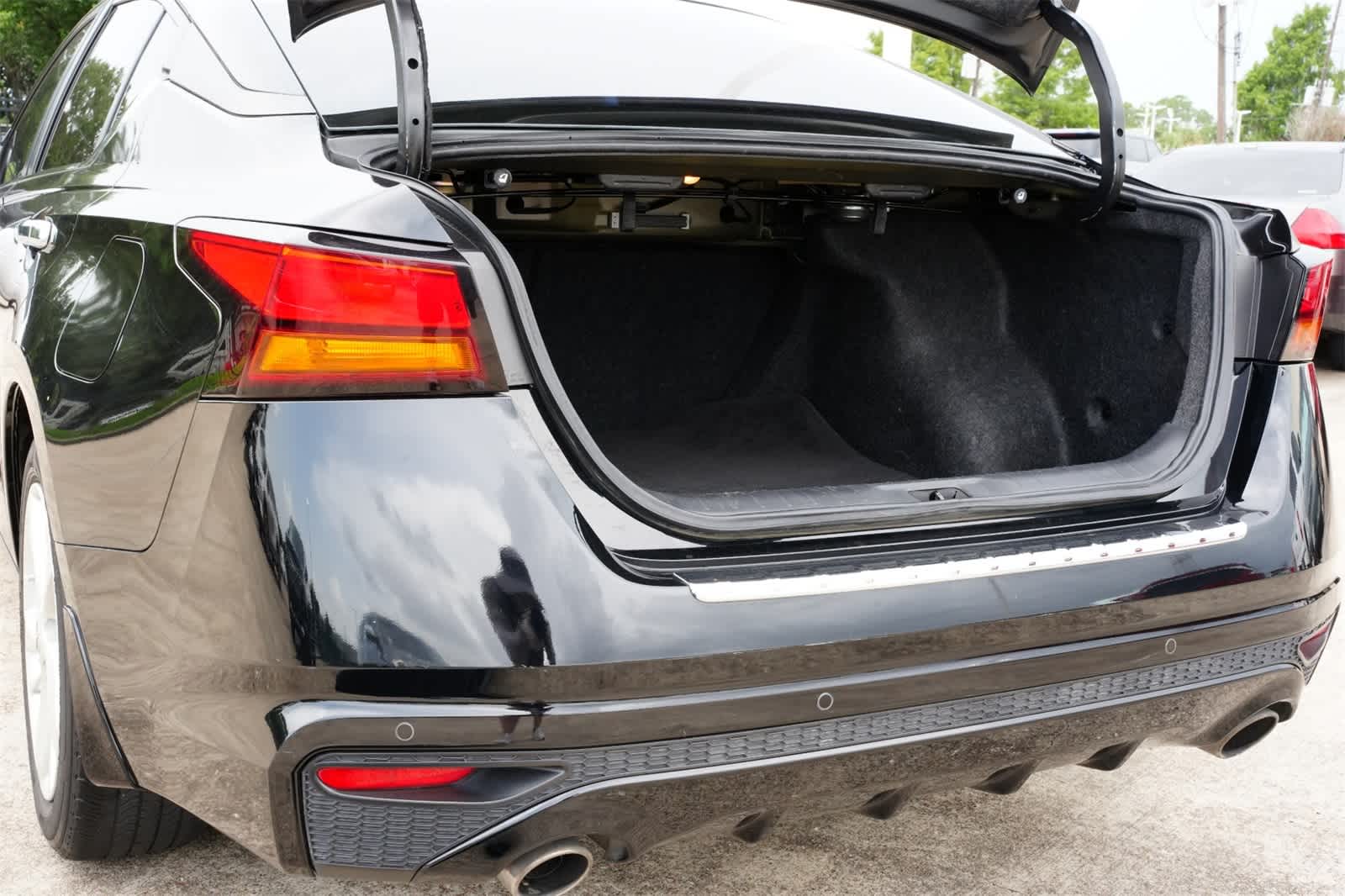 Thumbnail: 2022 Nissan Altima - 21