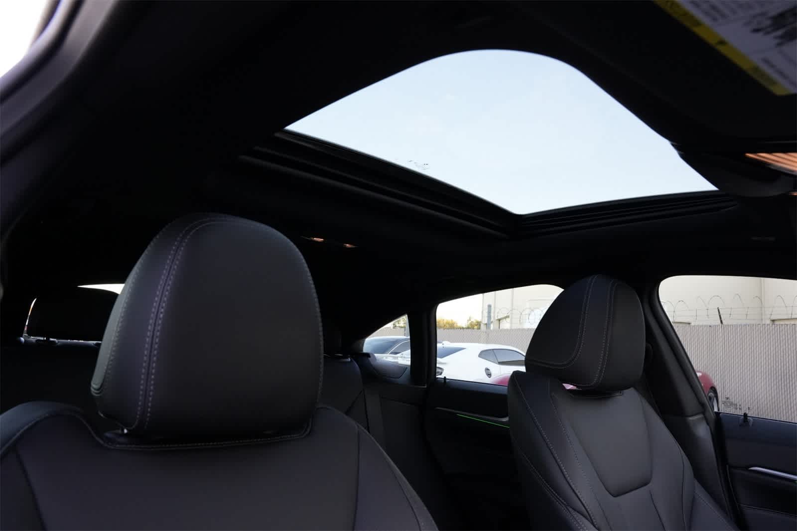 Thumbnail: 2023 BMW i4 - 23