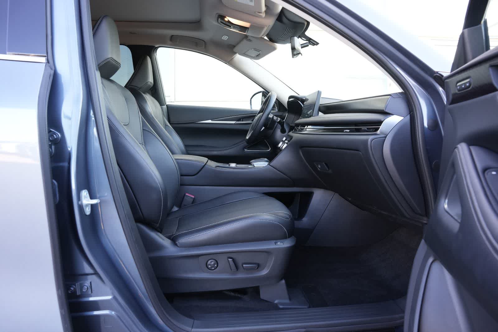 Thumbnail: 2025 INFINITI QX60 - 23