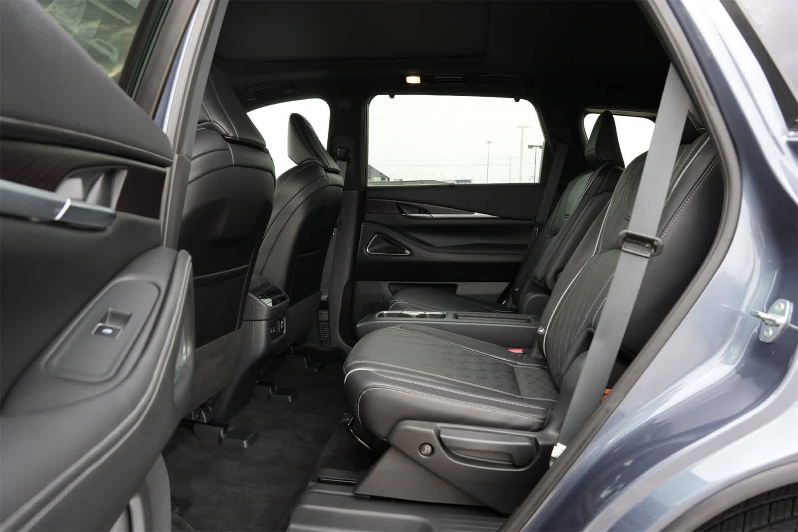 Thumbnail: 2024 INFINITI QX60 - 19