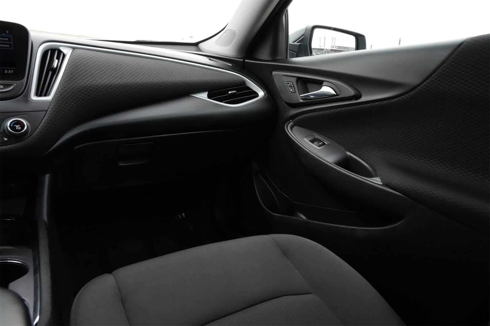 Thumbnail: 2024 Chevrolet Malibu - 8