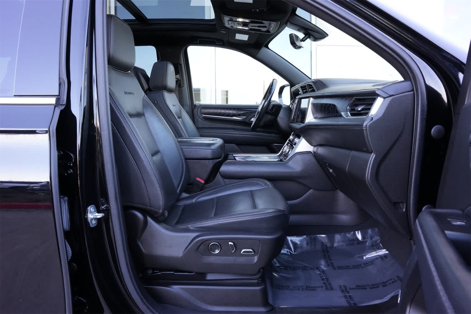 Thumbnail: 2021 GMC Yukon - 23