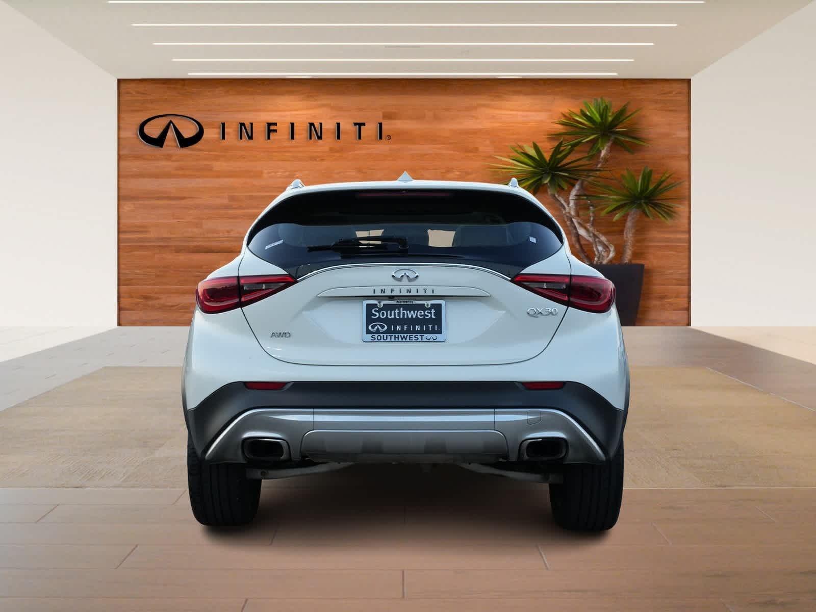 Thumbnail: 2019 INFINITI QX30 - 6