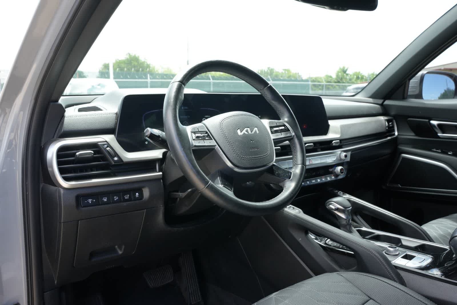 Thumbnail: 2023 Kia Telluride - 15