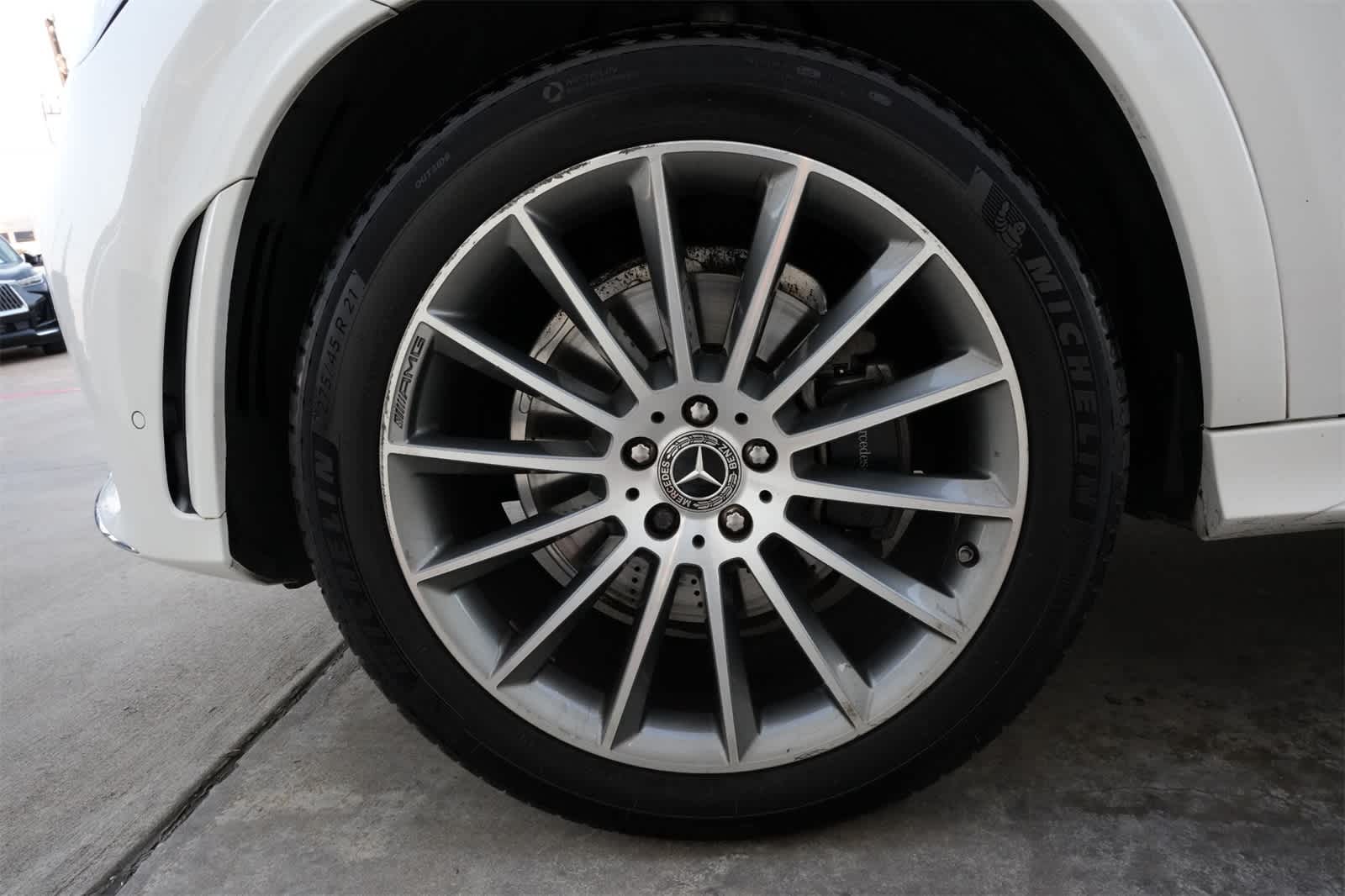 Thumbnail: 2020 Mercedes-Benz GLE - 26