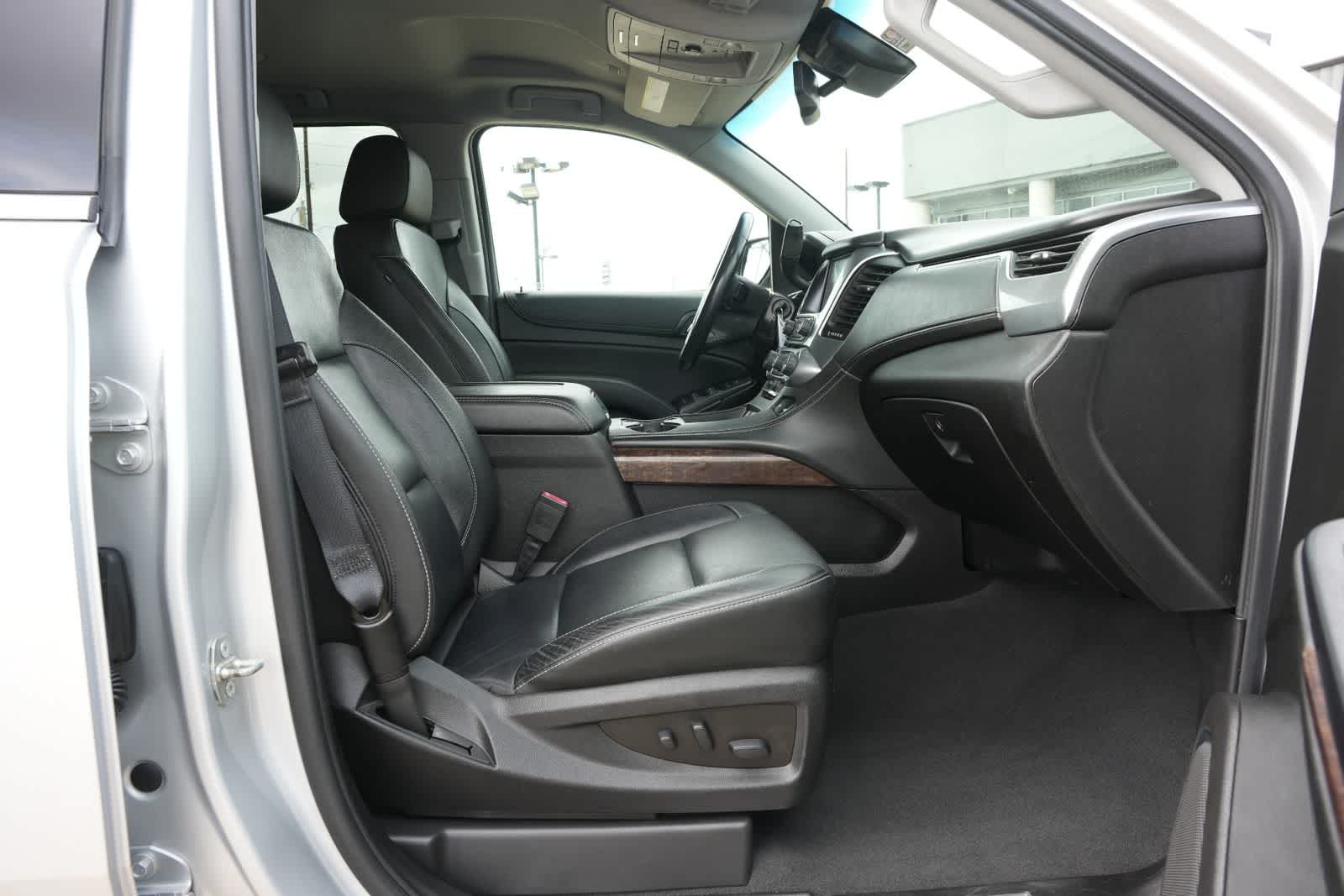 Thumbnail: 2019 Chevrolet Tahoe - 22