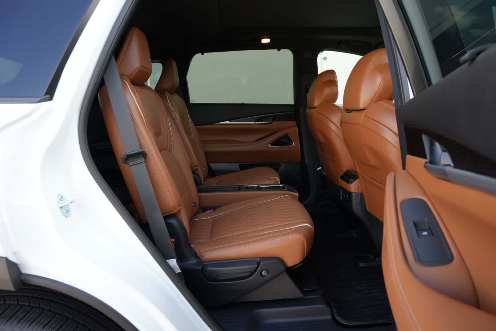 Thumbnail: 2027 INFINITI QX60 - 19