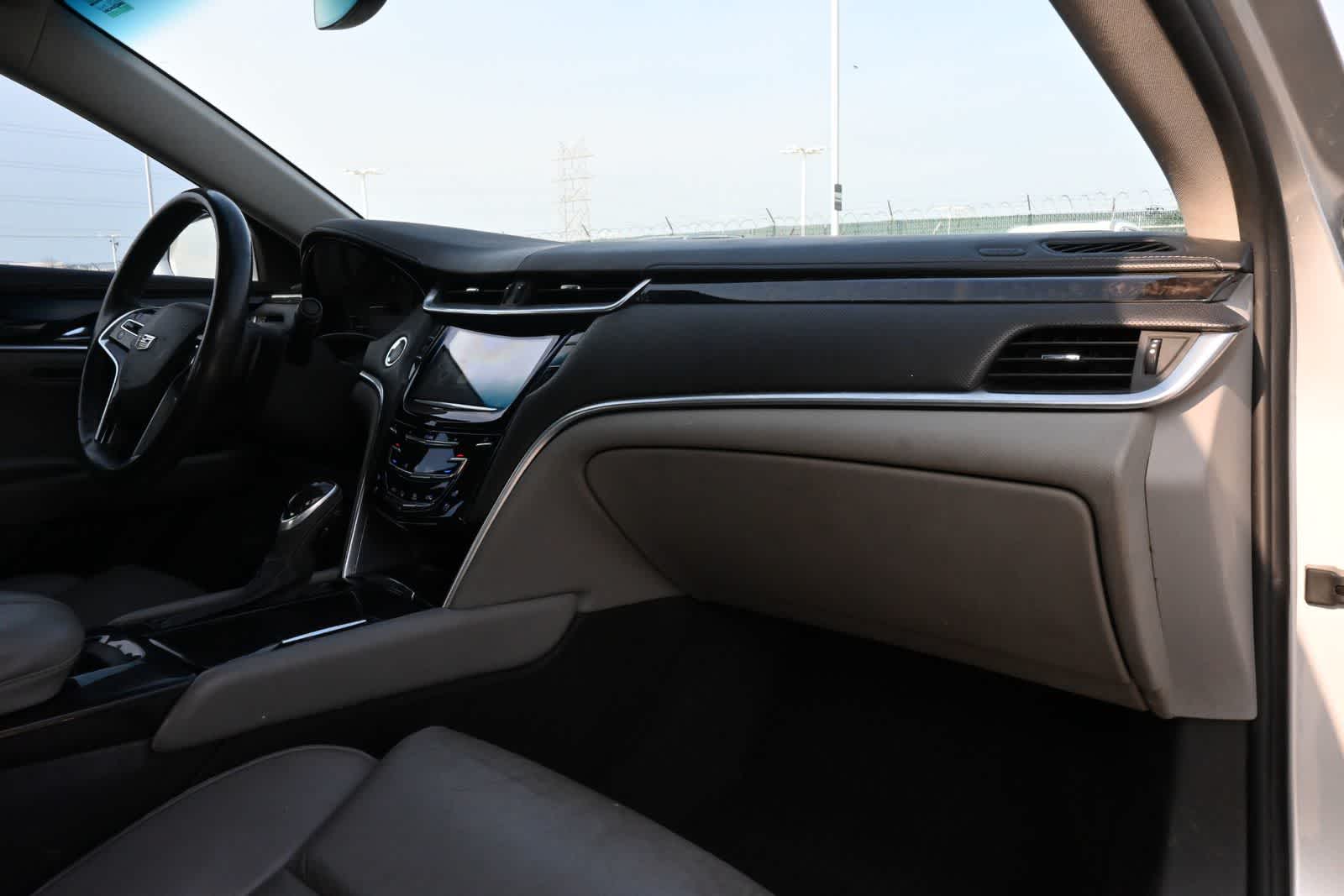 Thumbnail: 2016 Cadillac XTS - 22