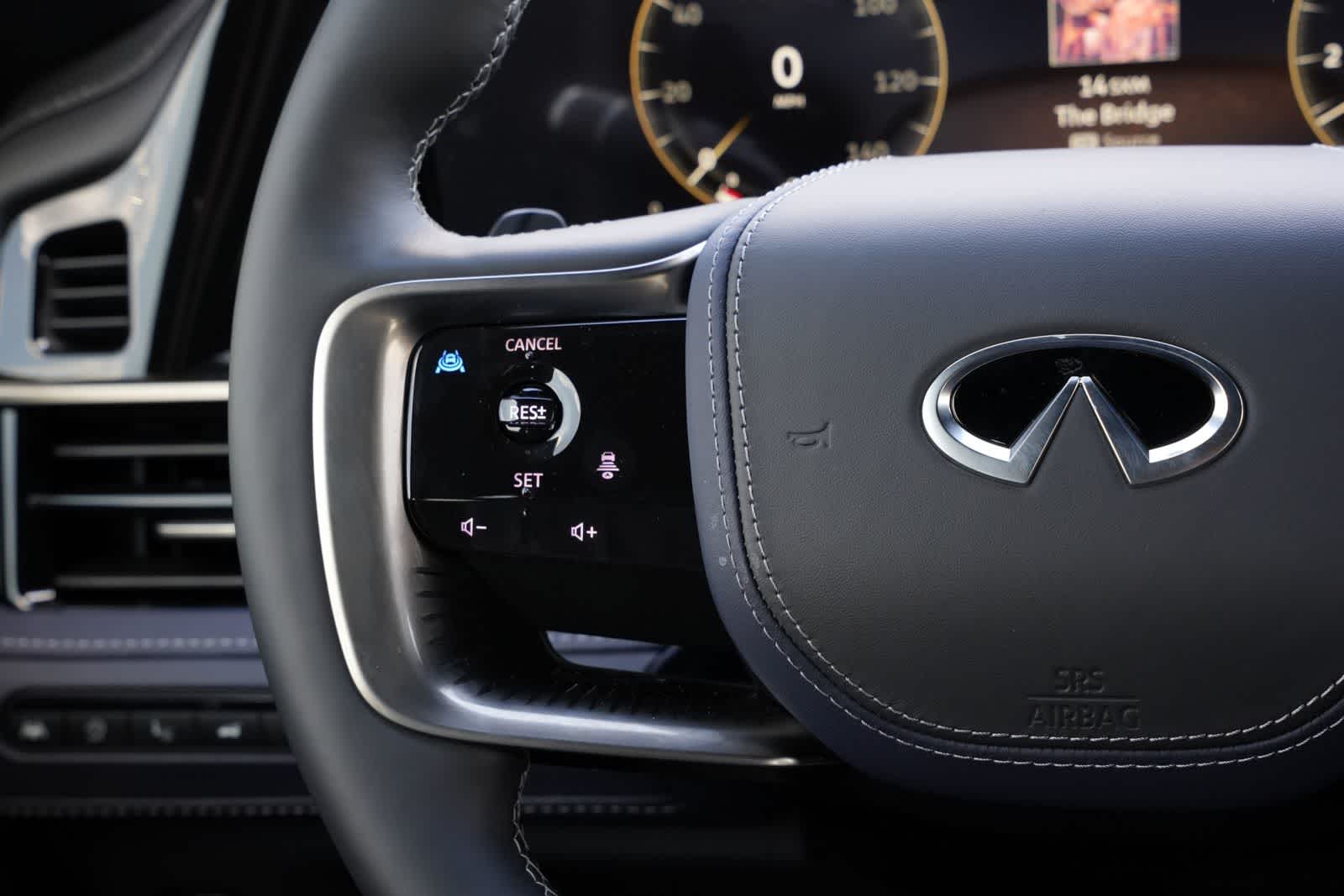 Thumbnail: 2026 INFINITI QX80 - 10