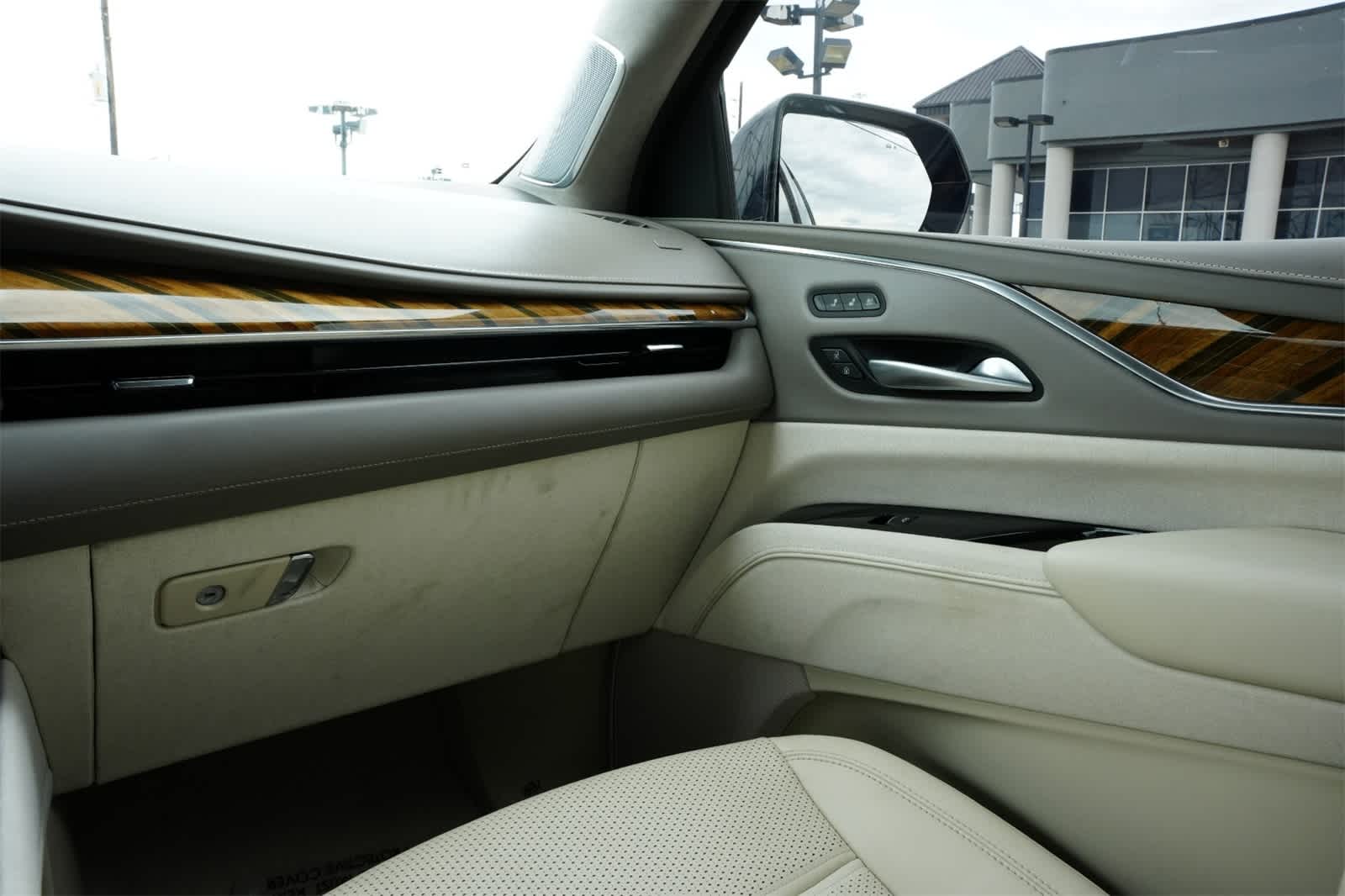 Thumbnail: 2023 Cadillac Escalade - 8