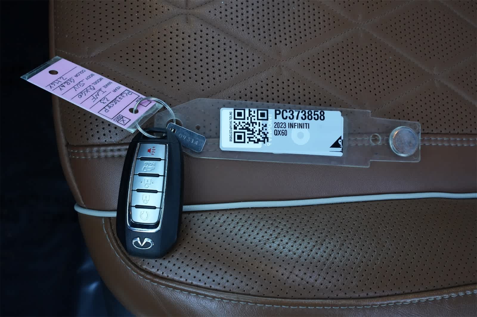 Thumbnail: 2023 INFINITI QX60 - 27