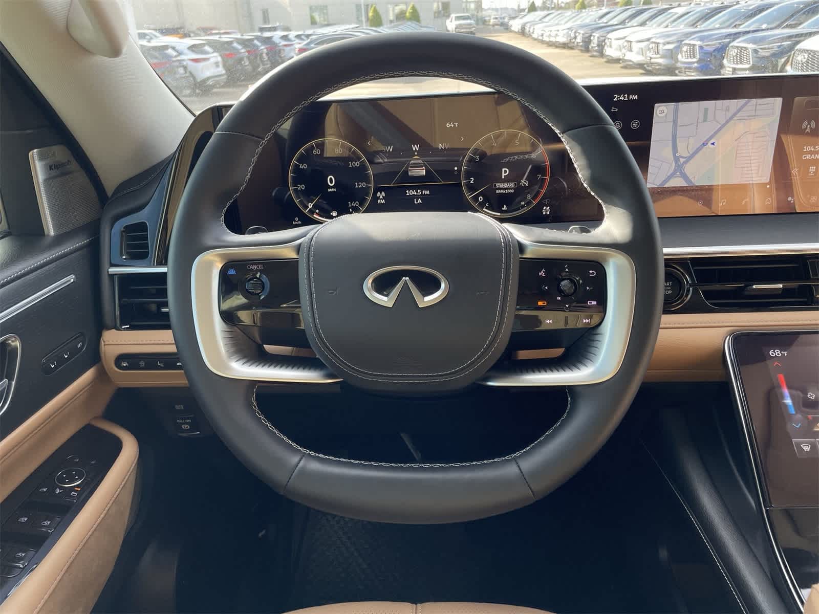 Thumbnail: 2025 INFINITI QX80 - 9