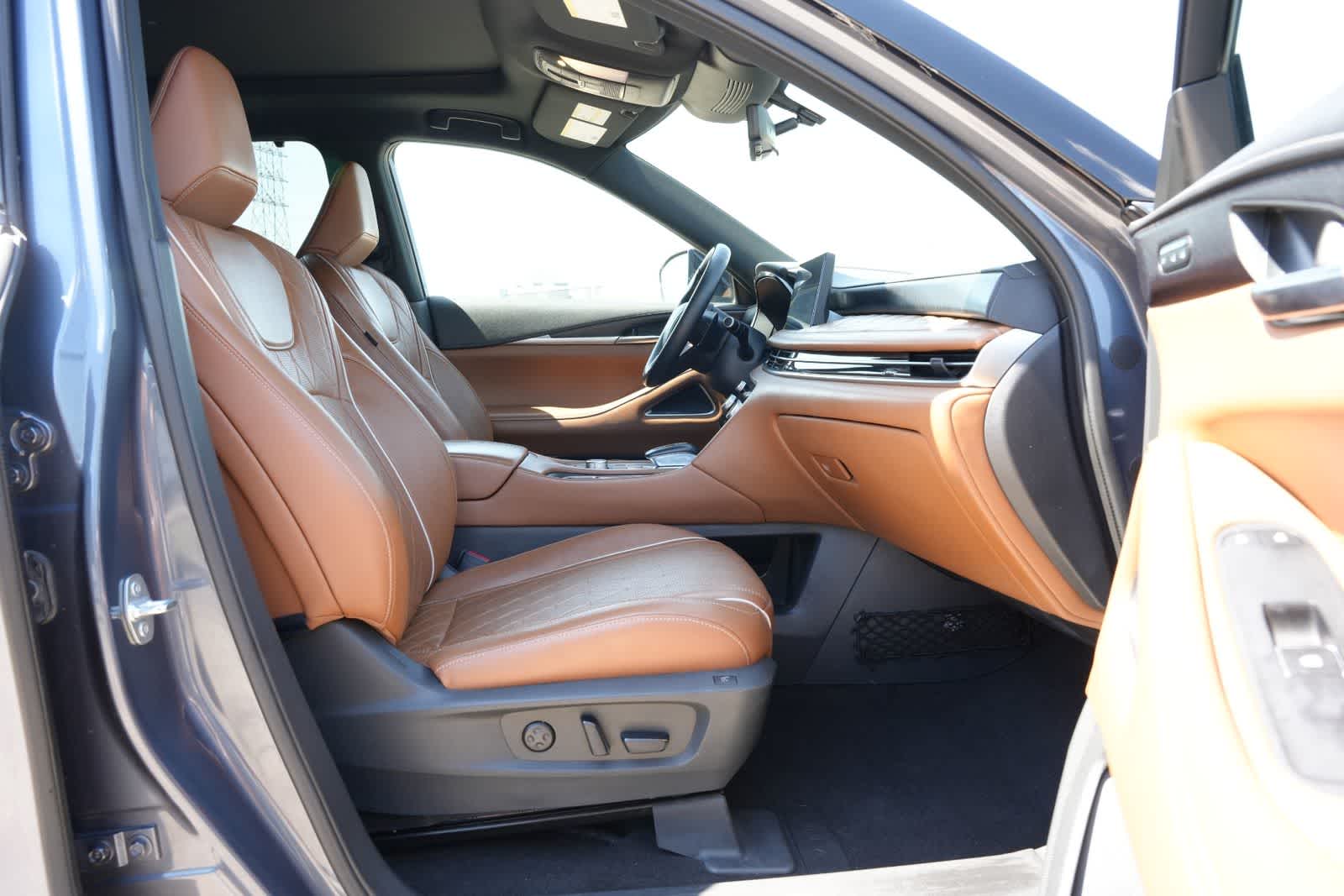 Thumbnail: 2023 INFINITI QX60 - 23