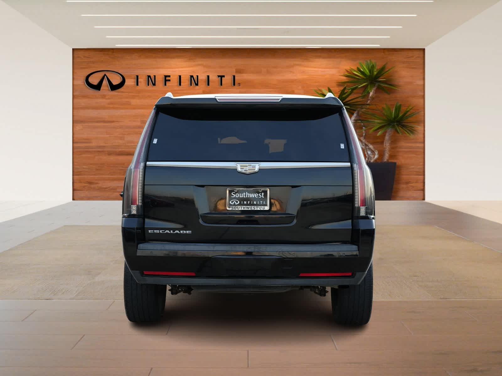Thumbnail: 2016 Cadillac Escalade - 6