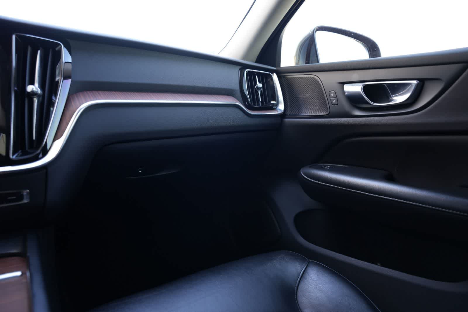 Thumbnail: 2021 Volvo S60 - 8