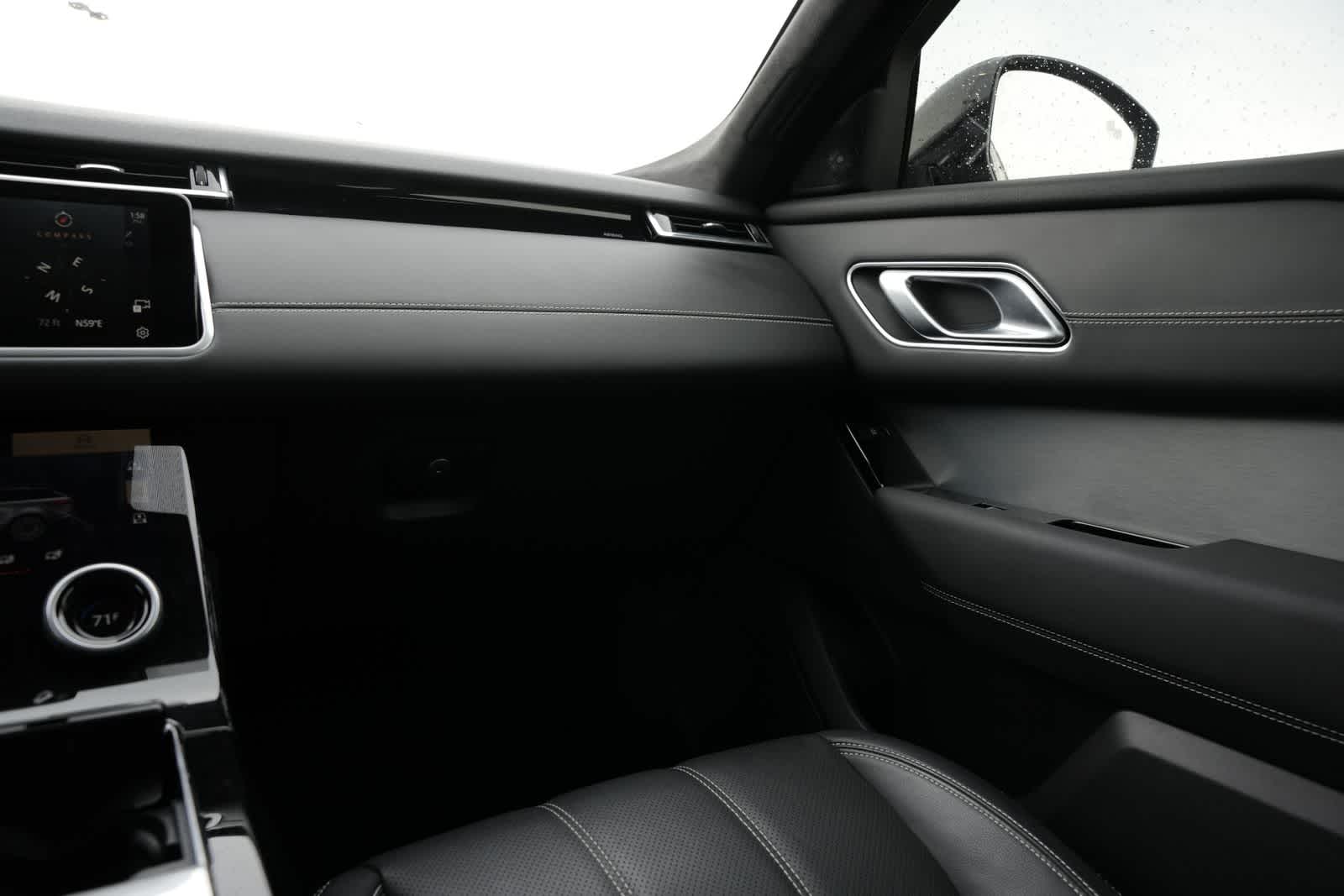 Thumbnail: 2023 Land Rover Range Rover Velar - 7
