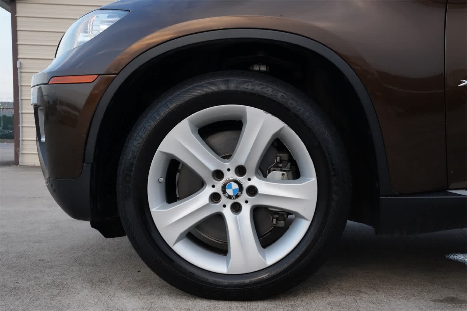 Thumbnail: 2014 BMW X6 - 27
