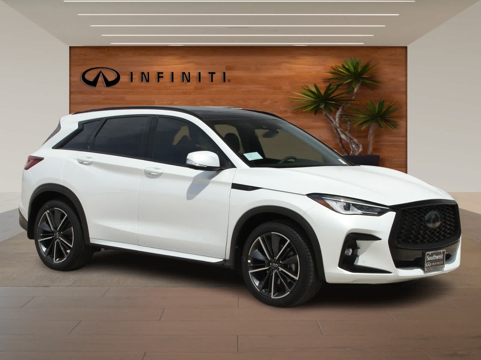 Thumbnail: 2024 INFINITI QX50 - 3