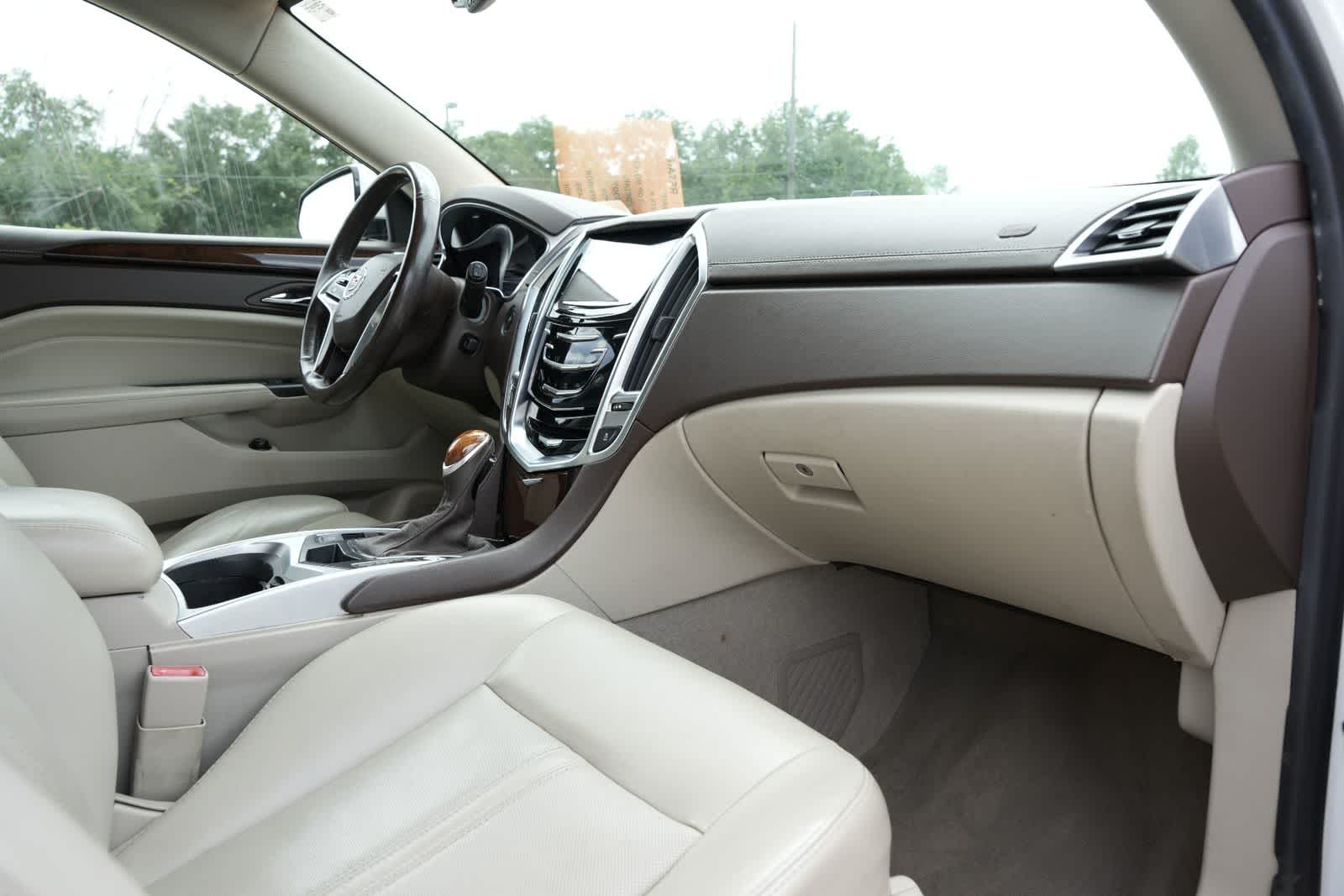 Thumbnail: 2015 Cadillac SRX - 22