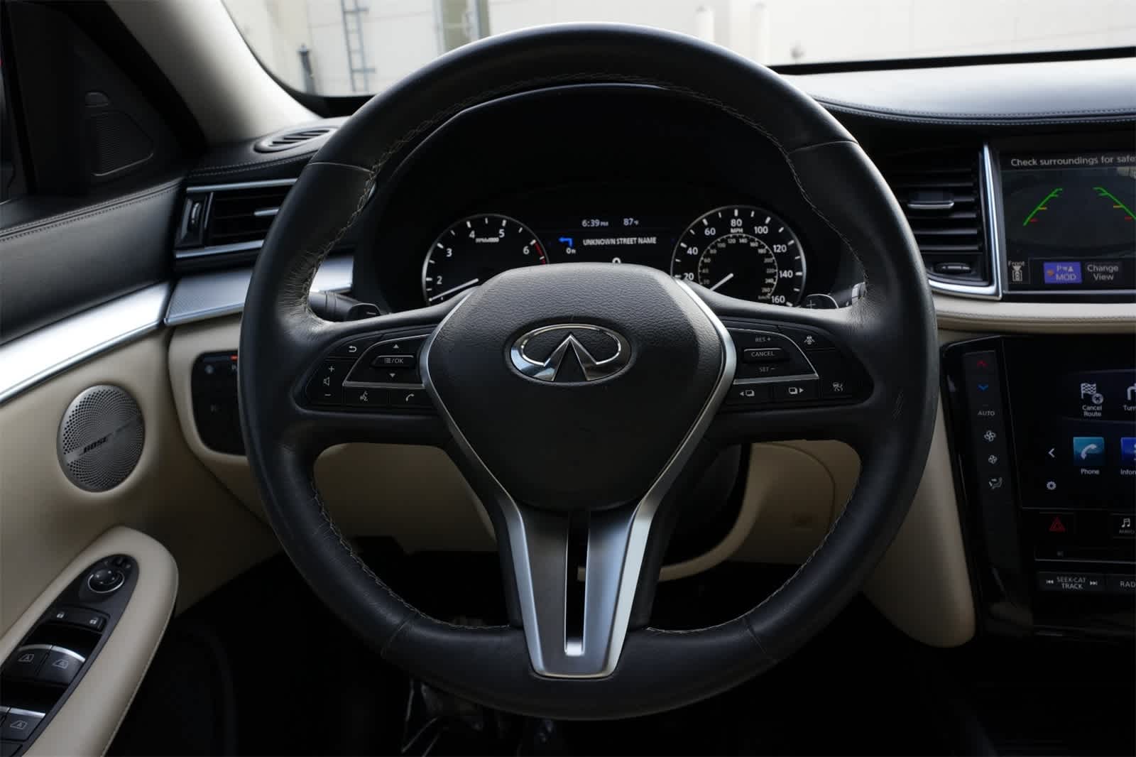 Thumbnail: 2019 INFINITI QX50 - 9