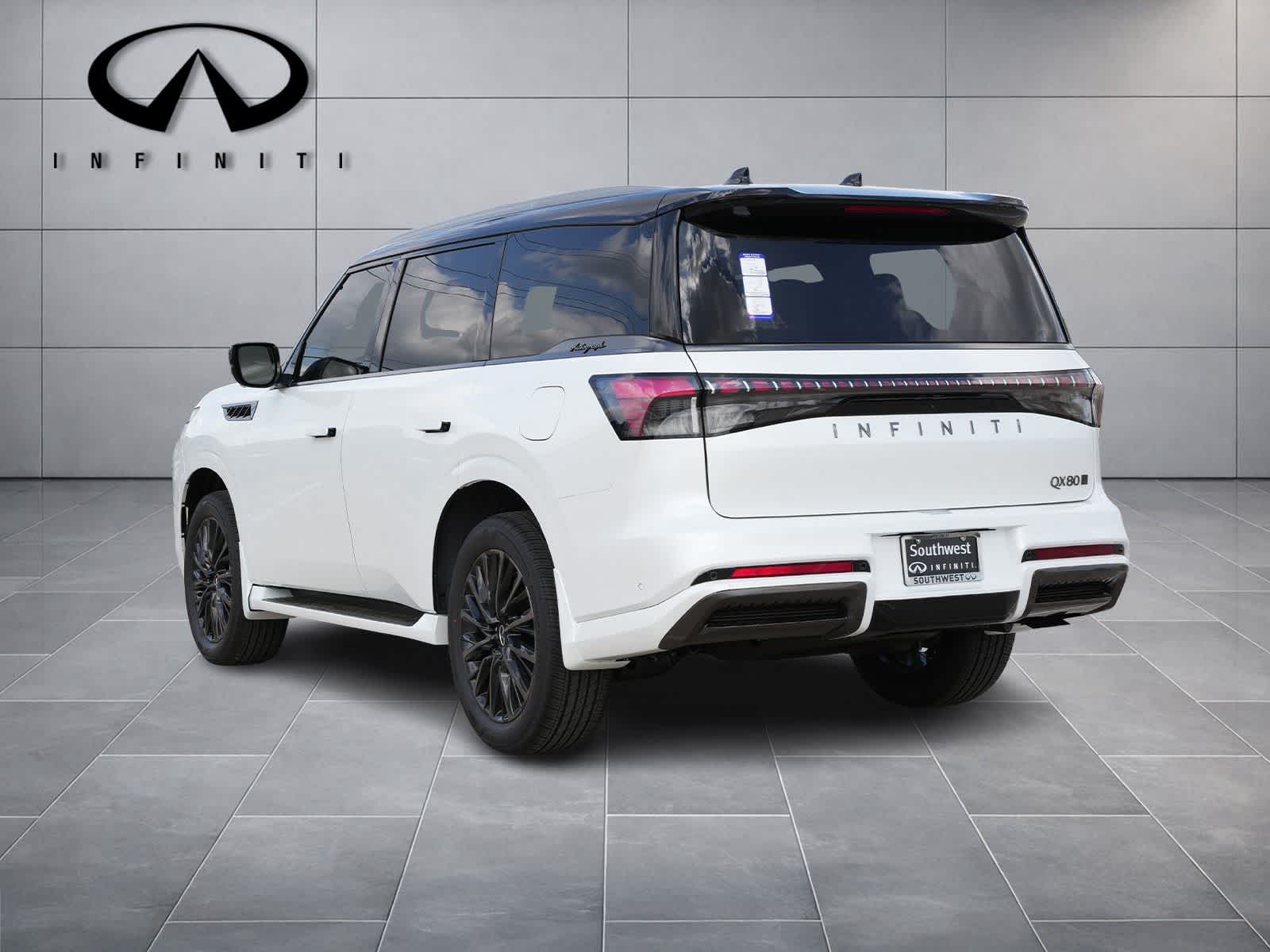 Thumbnail: 2026 INFINITI QX80 - 5