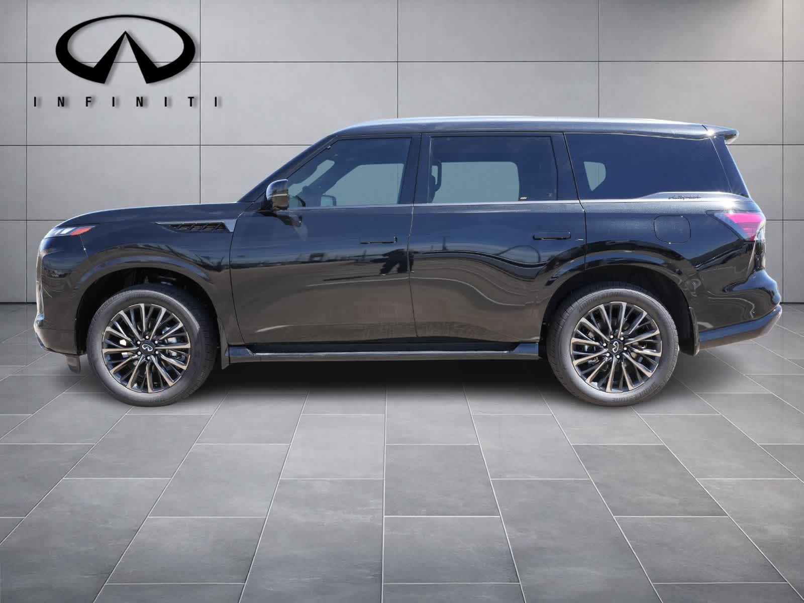 Thumbnail: 2026 INFINITI QX80 - 4