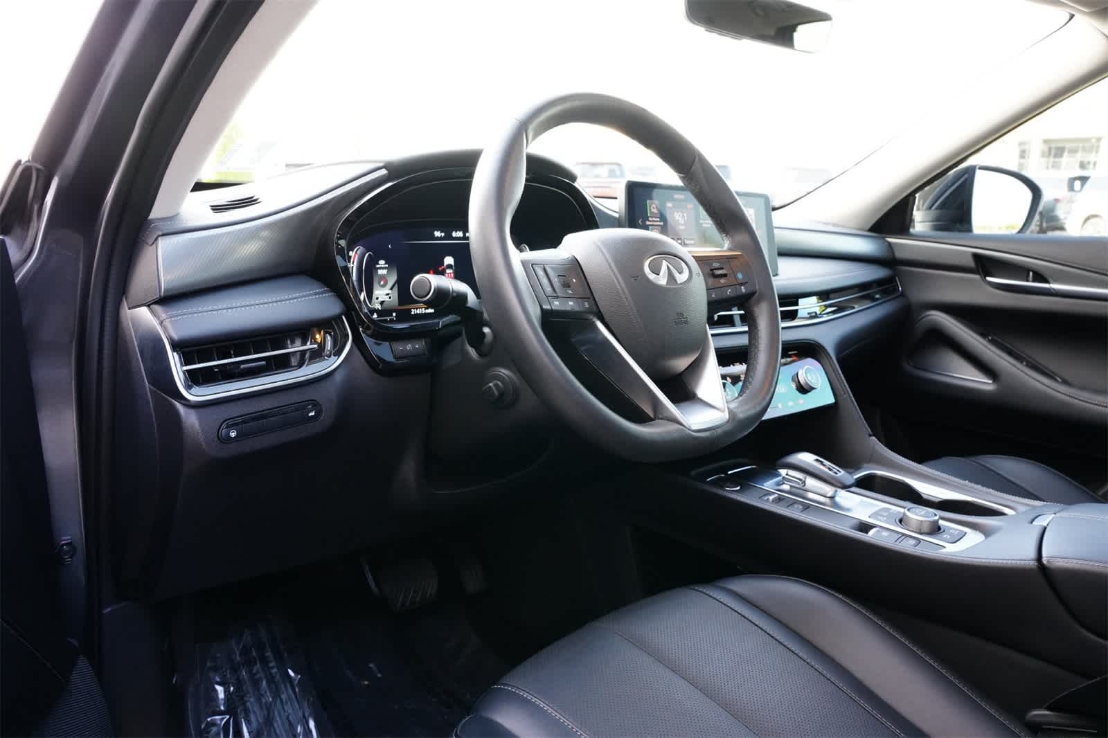 Thumbnail: 2024 INFINITI QX60 - 16
