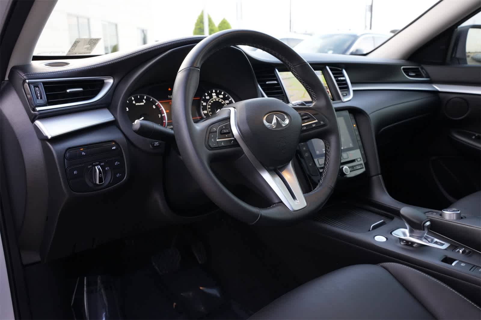 Thumbnail: 2020 INFINITI QX50 - 16