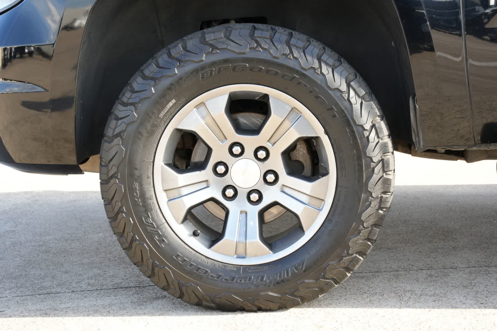 Thumbnail: 2016 Chevrolet Tahoe - 24