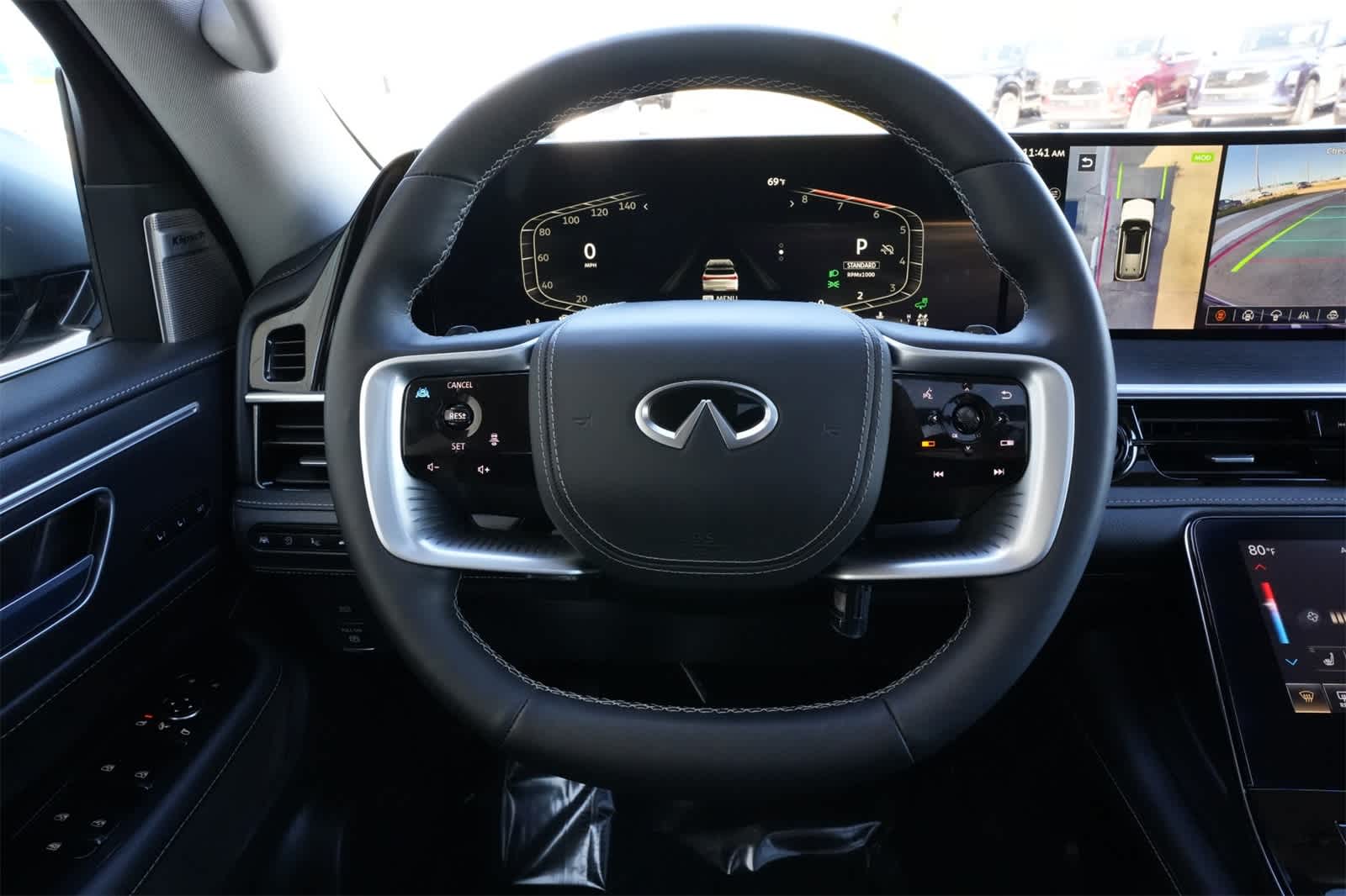 Thumbnail: 2025 INFINITI QX80 - 9