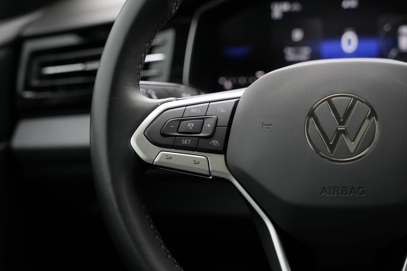 Thumbnail: 2025 Volkswagen Jetta - 10