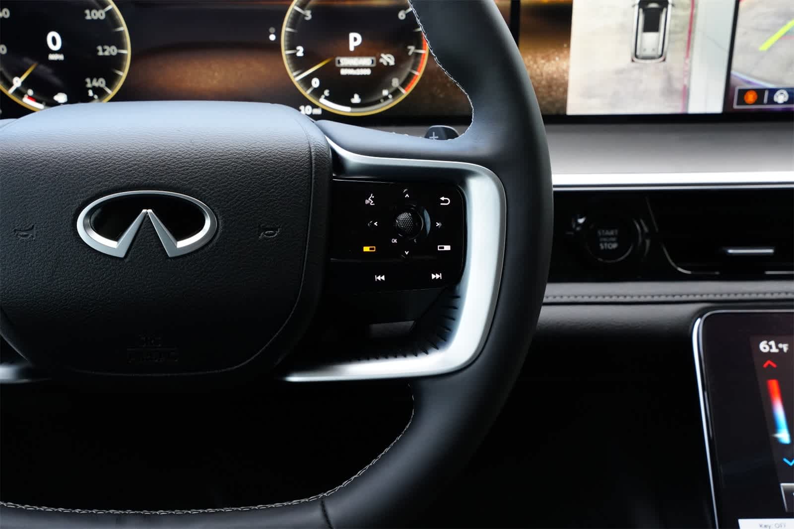 Thumbnail: 2025 INFINITI QX80 - 14