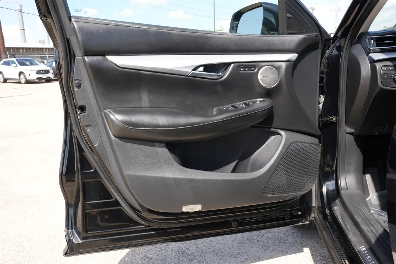 Thumbnail: 2019 INFINITI QX50 - 18