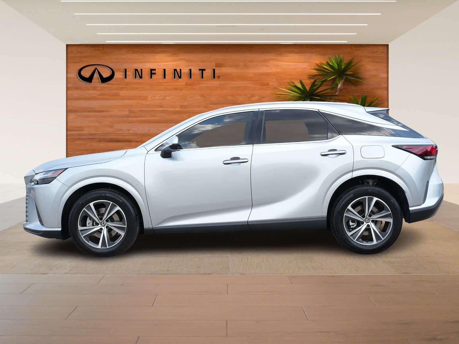 Thumbnail: 2023 Lexus RX - 4