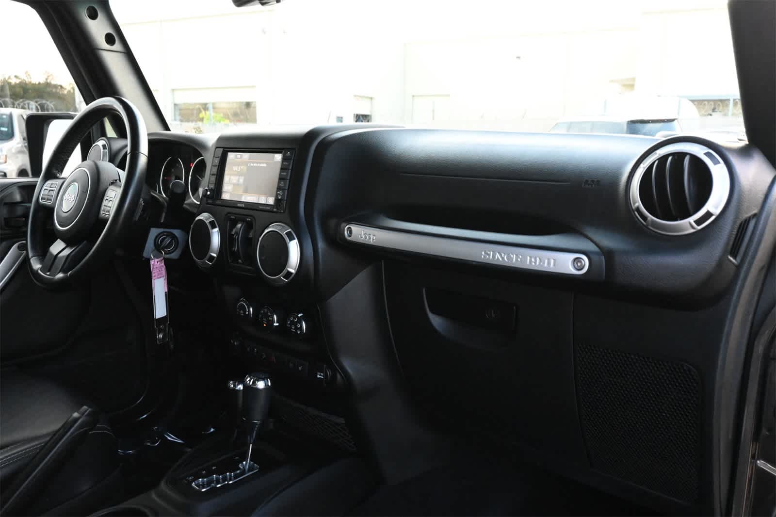 Thumbnail: 2018 Jeep Wrangler - 22