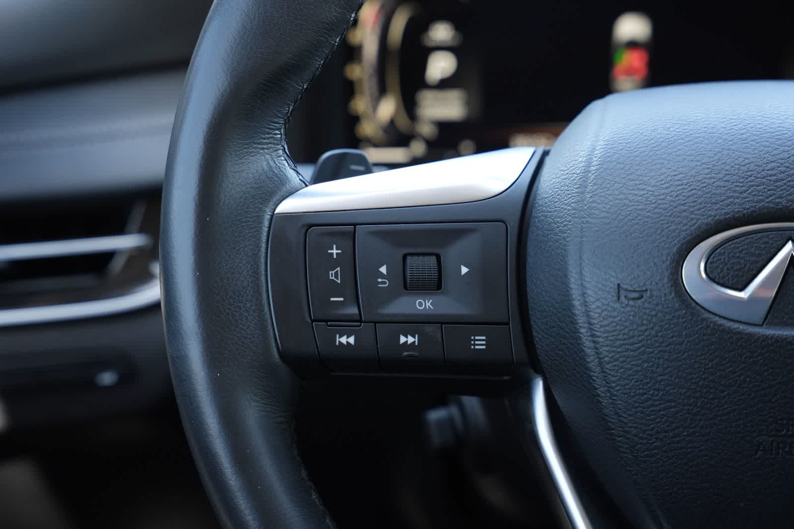 Thumbnail: 2023 INFINITI QX60 - 10