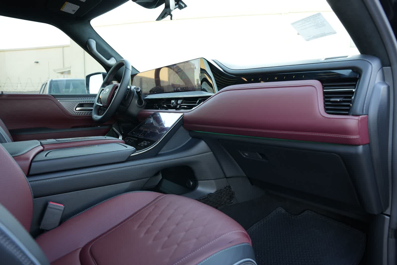 Thumbnail: 2026 INFINITI QX80 - 21