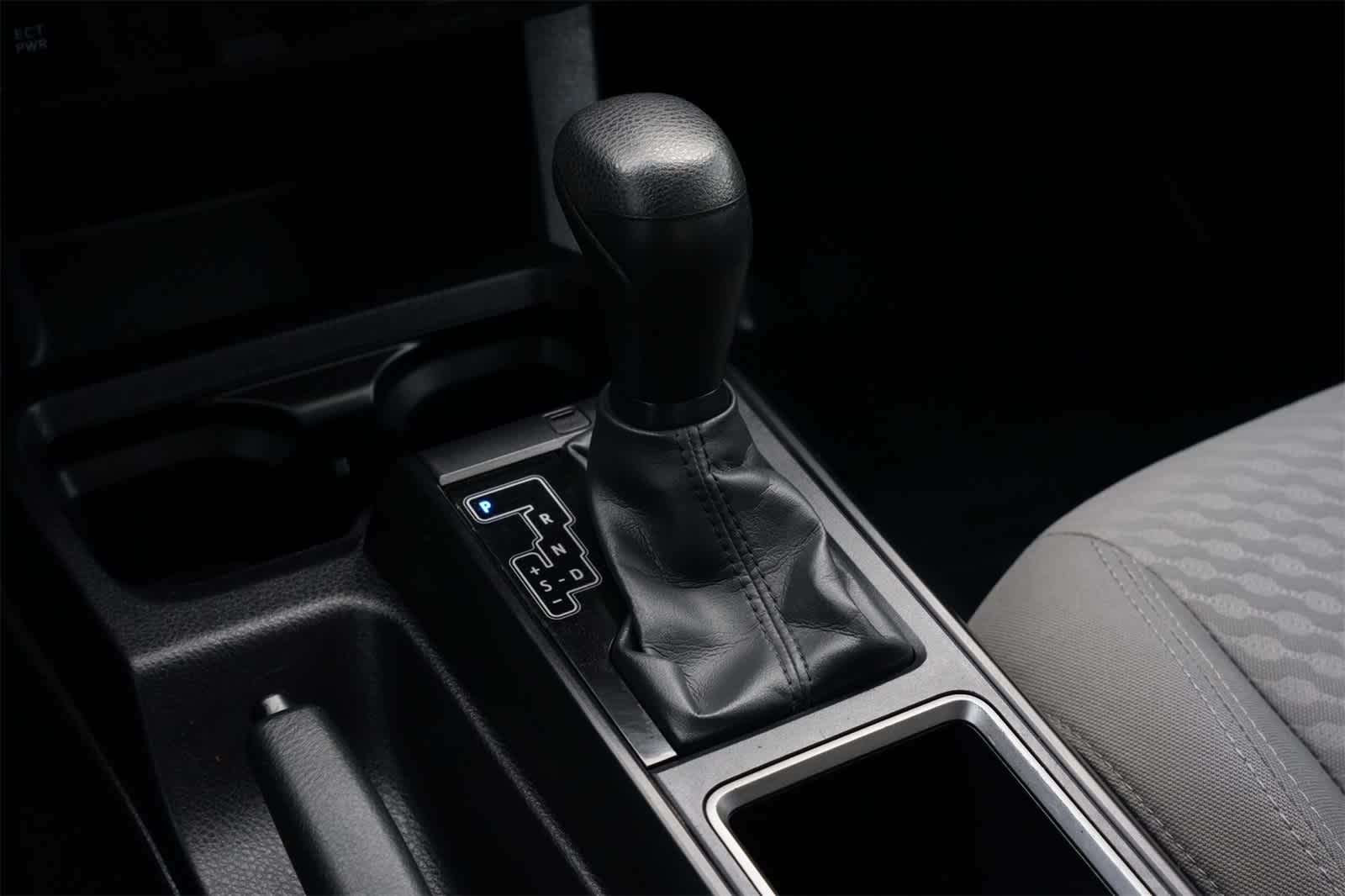 Thumbnail: 2022 Toyota Tacoma - 15