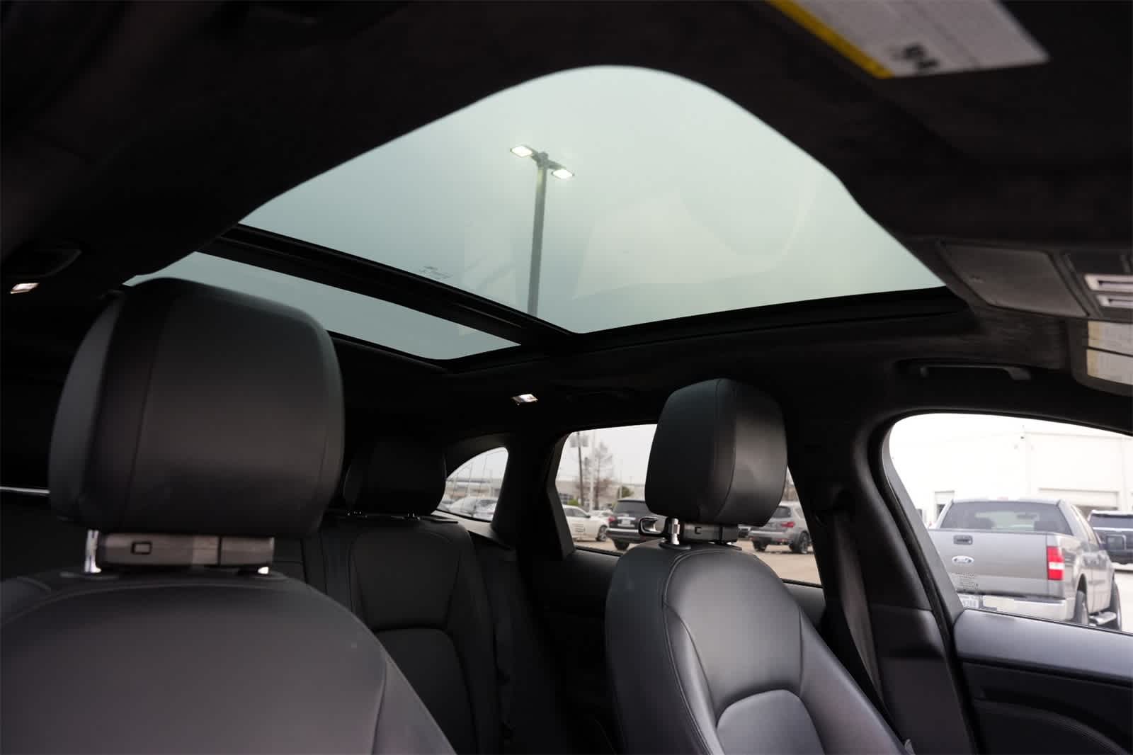 Thumbnail: 2020 Jaguar F-Pace - 24