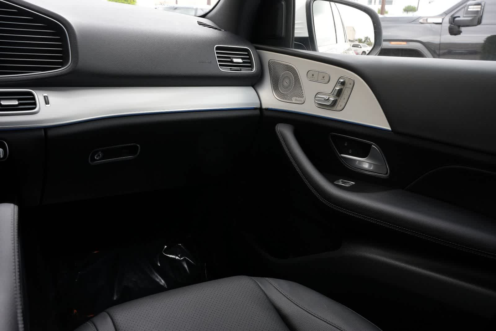 Thumbnail: 2025 Mercedes-Benz GLE - 8